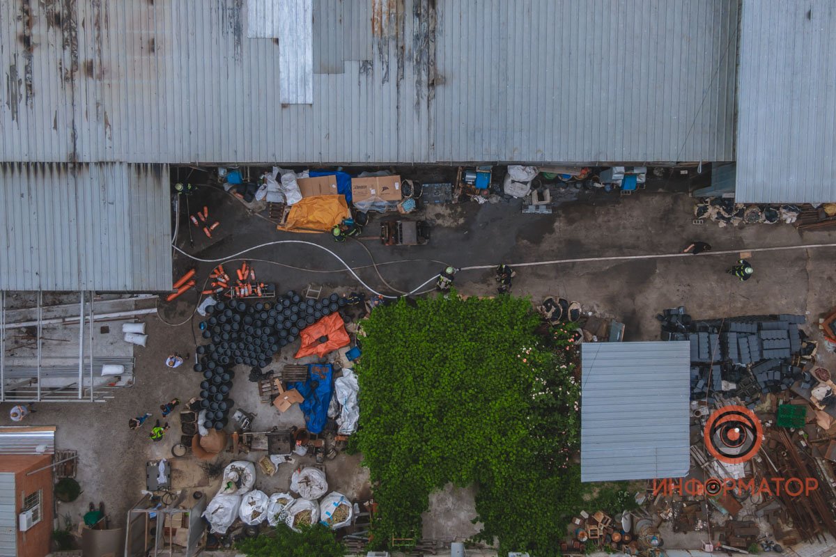 Пожар тушили 24 спасателя