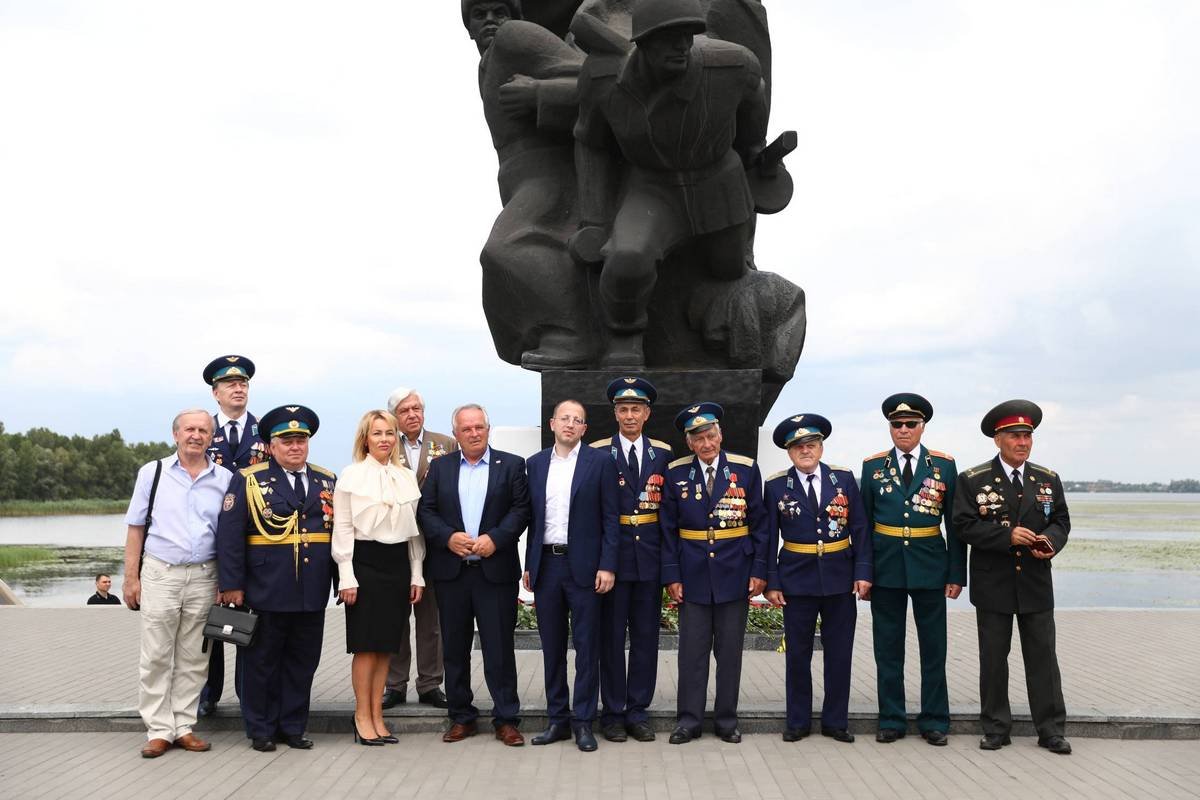 В Днепре презентовали документальный фильм «Священная», посвященный войне 1941-1945 годов 8