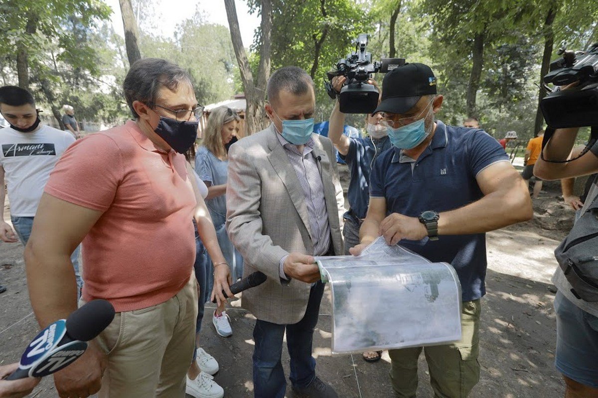 Мэр Днепра рассказал, как проходят поиски останков Поля в Днепре 6