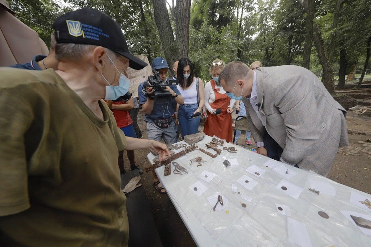 Мэр Днепра рассказал, как проходят поиски останков Поля в Днепре 8