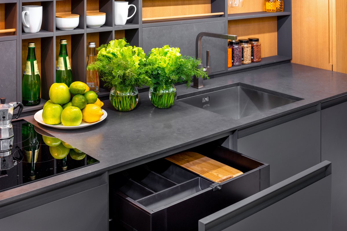 Что такое "невидимые двери" и где их заказать: рассказывает директор ET Group 2