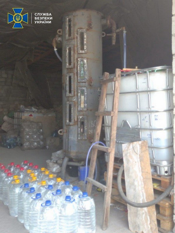 Антисептик сомнительного качества продавали в одной из крупных аптек области и в интернете Антисептик сомнительного качества продавали в одной из крупных аптек области и в интернете