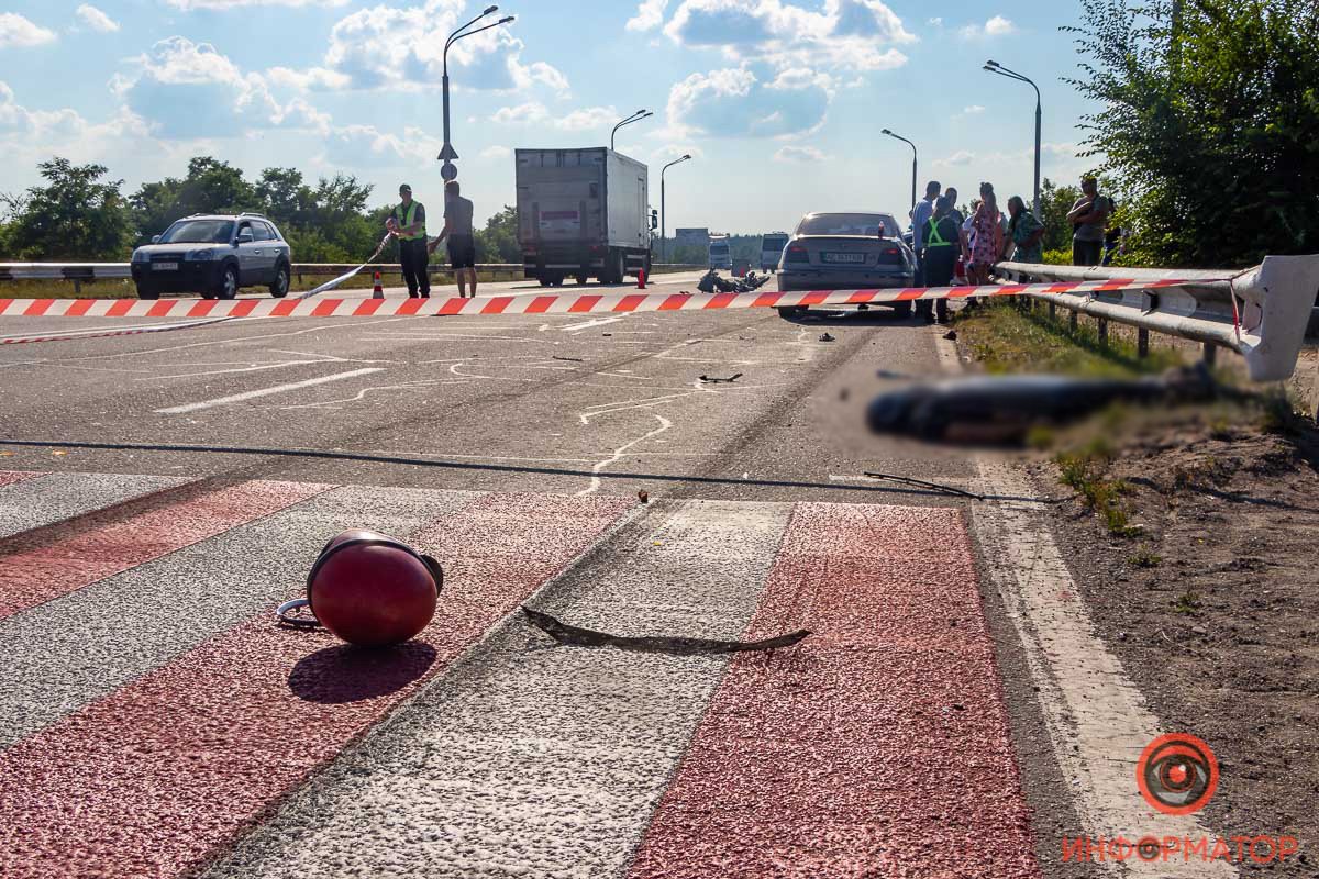 В Днепре на Полтавском шоссе BMW столкнулся с мотоциклом: мужчина умер на месте 5
