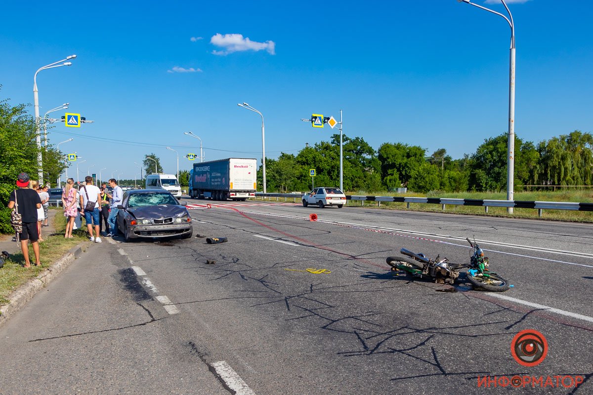 В Днепре на Полтавском шоссе BMW столкнулся с мотоциклом: мужчина умер на месте 6
