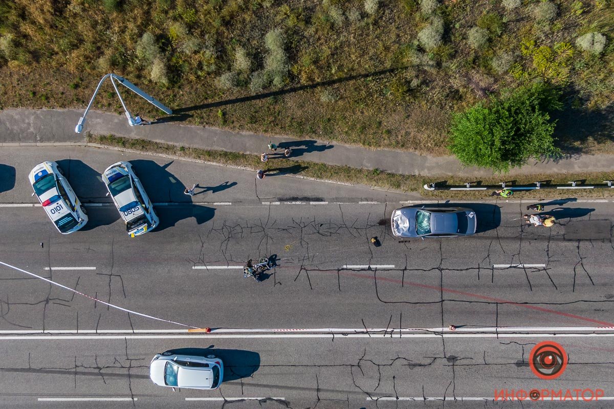 В Днепре на Полтавском шоссе BMW столкнулся с мотоциклом: мужчина умер на месте 10