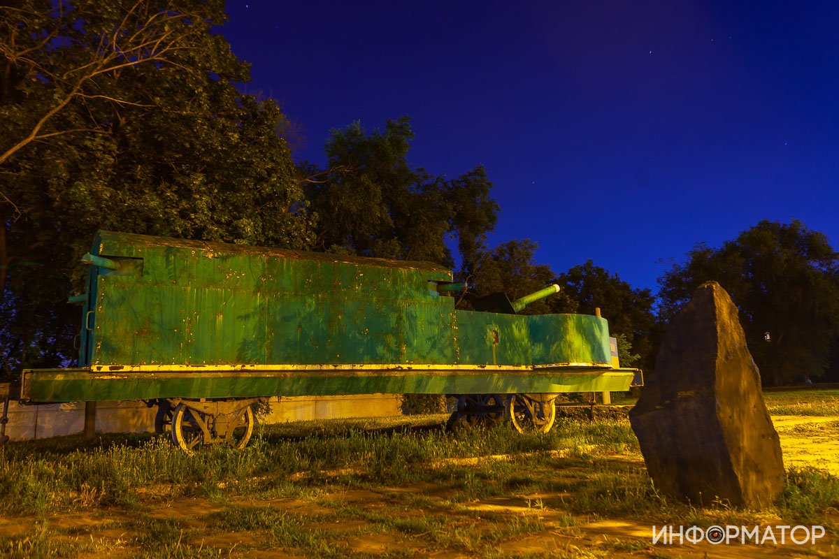 Ощущается пласт истории Ощущается пласт истории