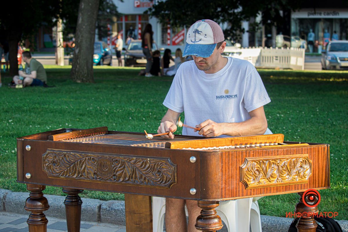 Как жители Днепра провели День молодежи 2020 22