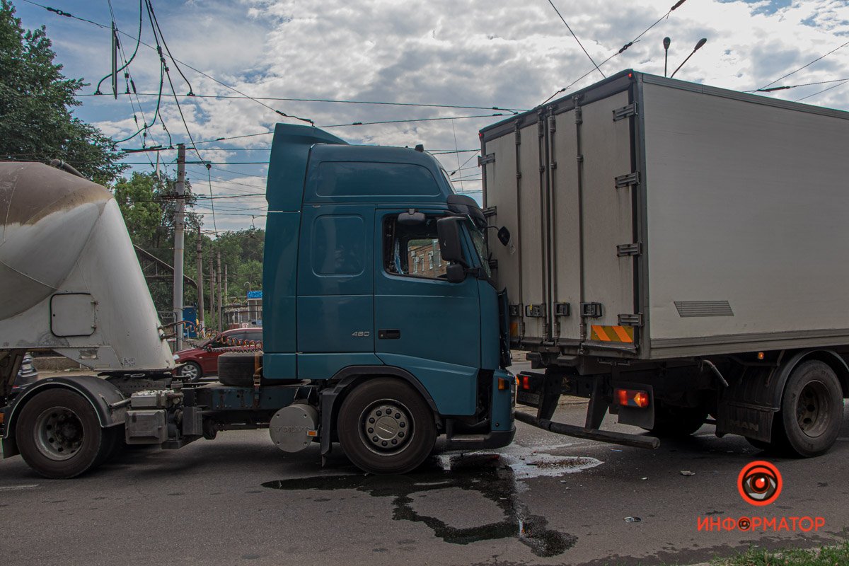 ДТП с грузовиками