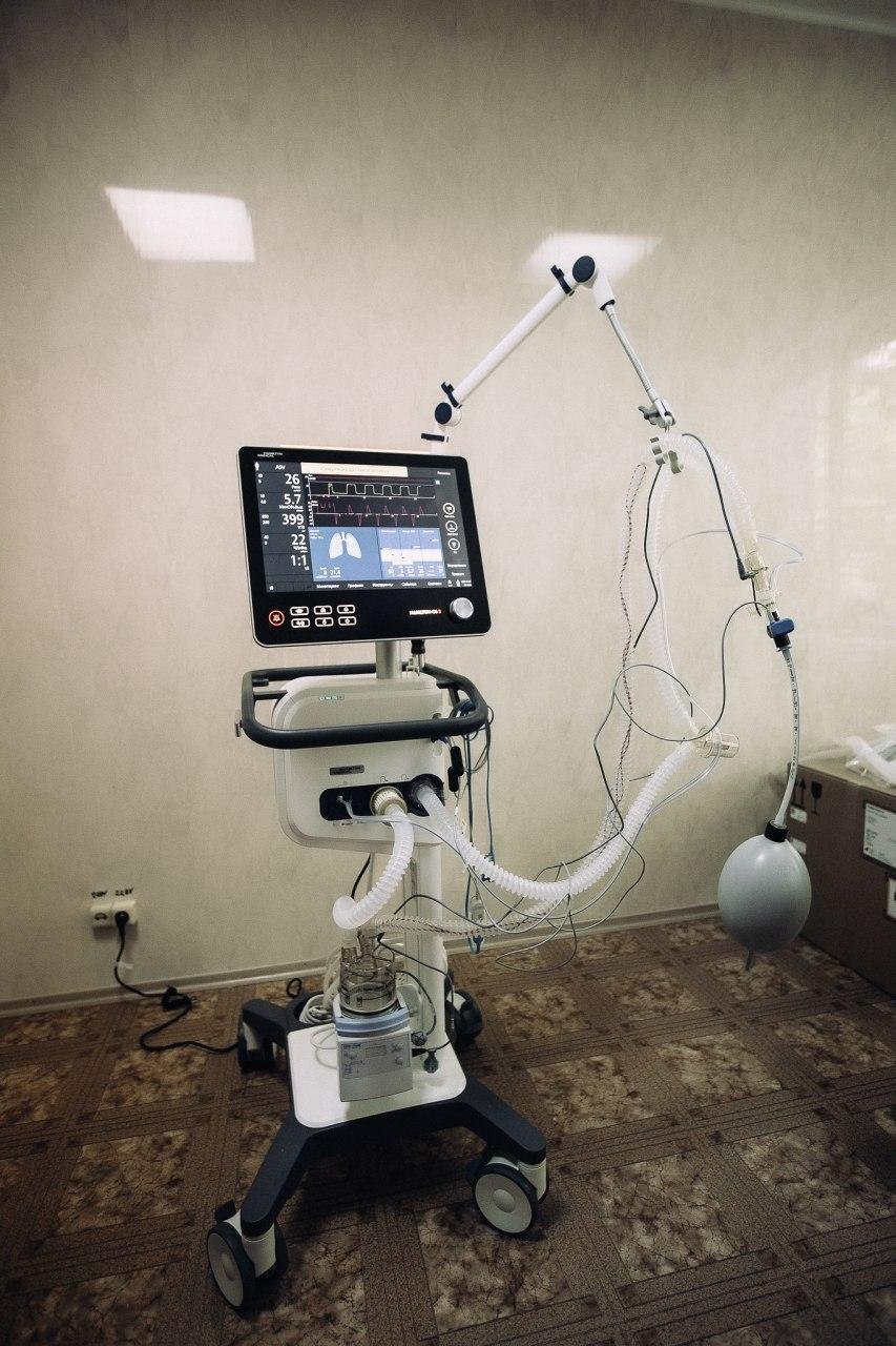 В больнице скорой помощи Днепра появился уникальный аппарат ИВЛ 3