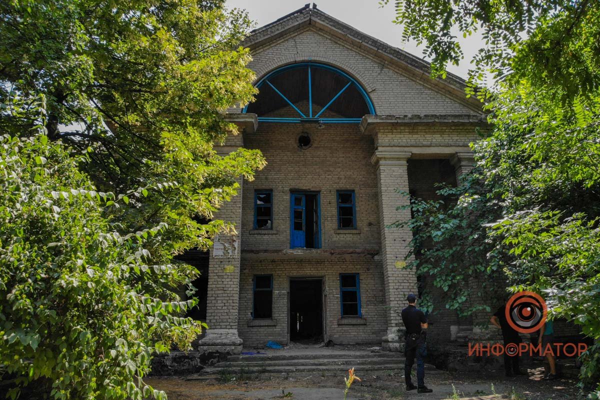 Тело женщины без признаков жизни обнаружили в заброшенном доме на проспекте Богдана Хмельницкого