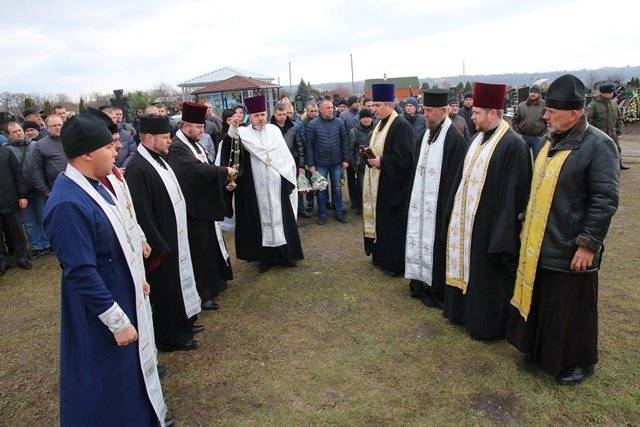 _1_147887609525649-4c42