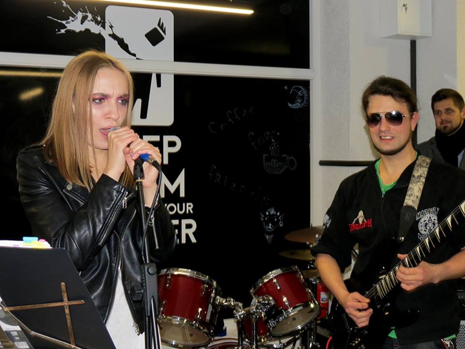 15134454_1351946648150525_968185074_n