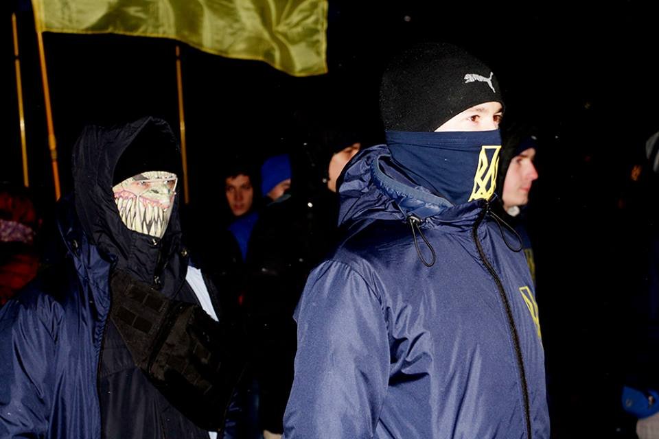 15320462_1366065550071968_847785548_n