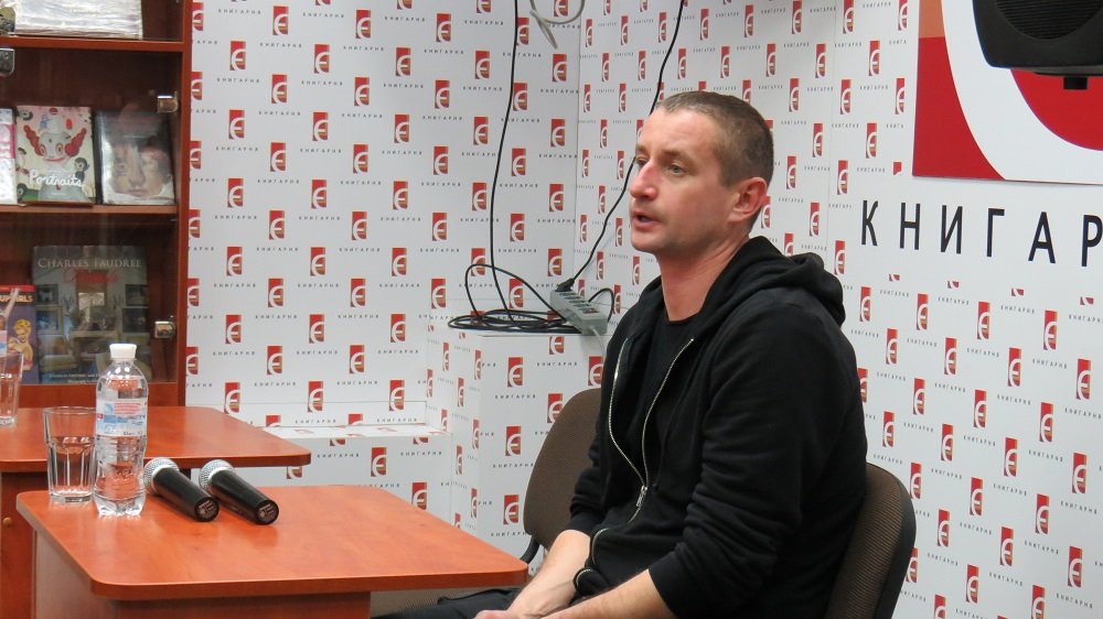 Жадан и собаки в Днепре: это одна канава, которую мы копаем много лет (ФОТО, ВИДЕО) 1