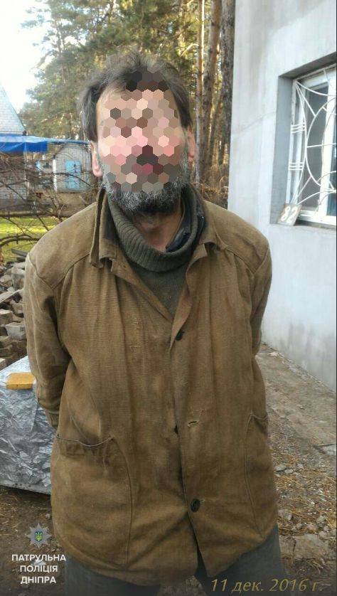 Патрульные Днепра нашли труп в лесопосадке 1