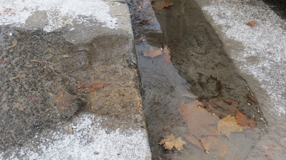 Что делать, если на улице прорвало водопроводную трубу (ФОТО) 5