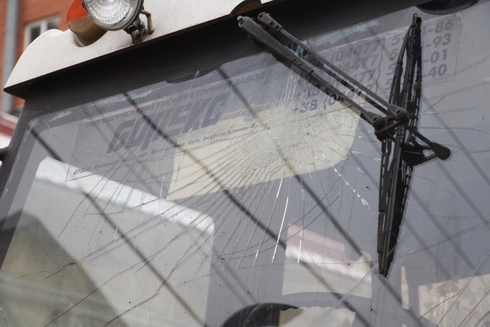 Авария на два квартала: по центру Днепра мчался трактор без тормозов (ВИДЕО, ФОТО) 12