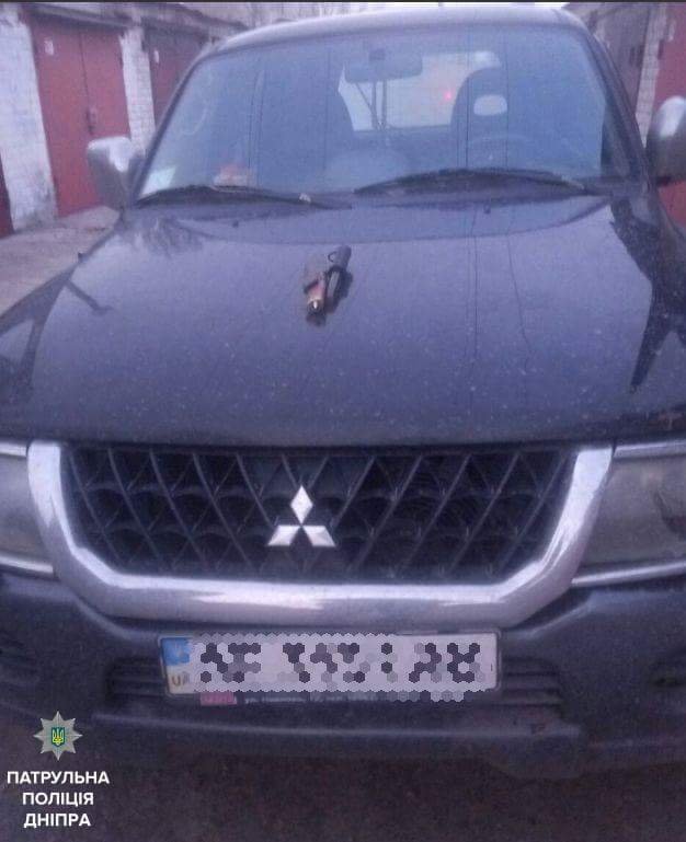 В Днепре двоих мужчин удерживали в подвале гаража (ФОТО) 2