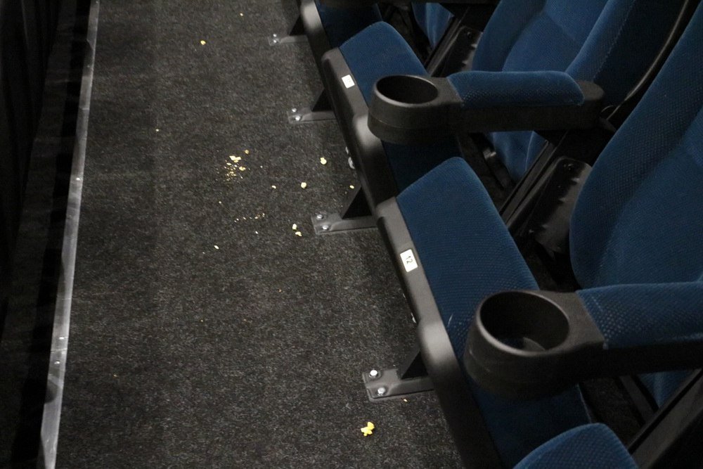 Проверено Информатором: плюсы и минусы IMAX в Днепре (ФОТО) 19