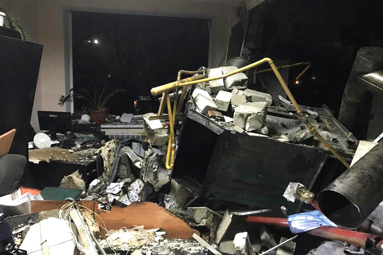 В Днепре из-за взрыва горело здание завода (ФОТО) 1