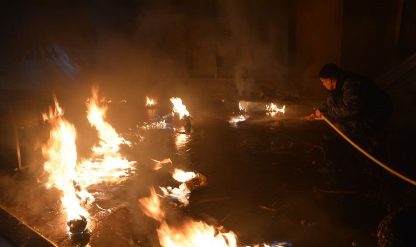 В Каменском подожгли каток, который раньше стоял в центре Днепра (ФОТО, ВИДЕО) 2