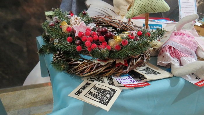 Город добрых дел: в Днепре провели праздничную благотворительную ярмарку 3