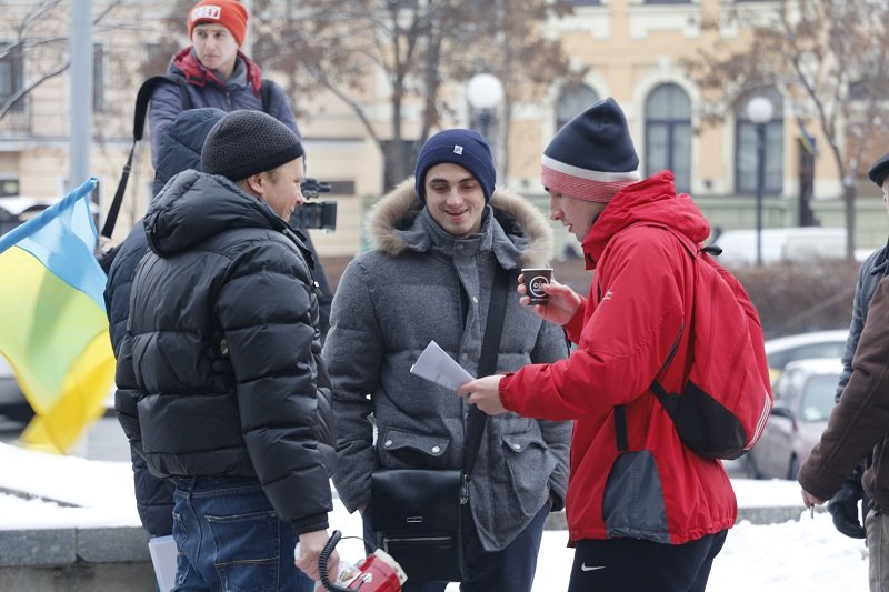 Почему митингующие перекрыли проспект Яворницкого (ФОТО, ВИДЕО) 12