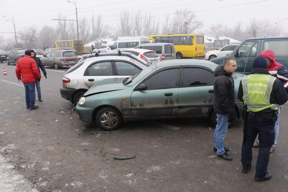 Возле Нашей Правды столкнулись 11 машин: причины и подробности (ФОТО, ВИДЕО) 2