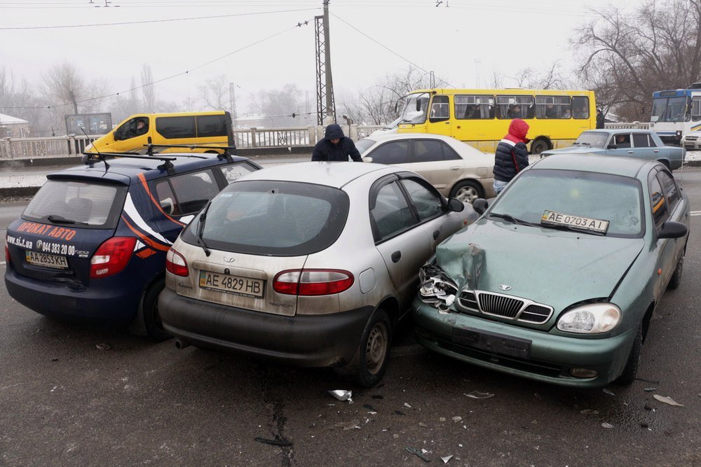 Возле Нашей Правды столкнулись 11 машин: причины и подробности (ФОТО, ВИДЕО) 4