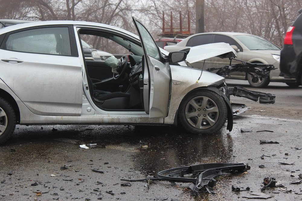 Возле Кайдакского моста столкнулись 4 машины: подробности (ФОТО) 4
