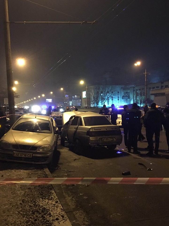 ДТП на Набережной: на большой скорости столкнулись три легковушки (ФОТО) 3