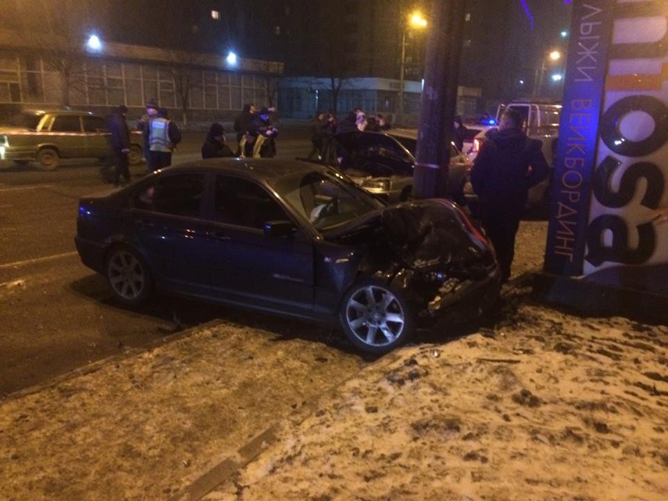 ДТП на Набережной: на большой скорости столкнулись три легковушки (ФОТО) 8