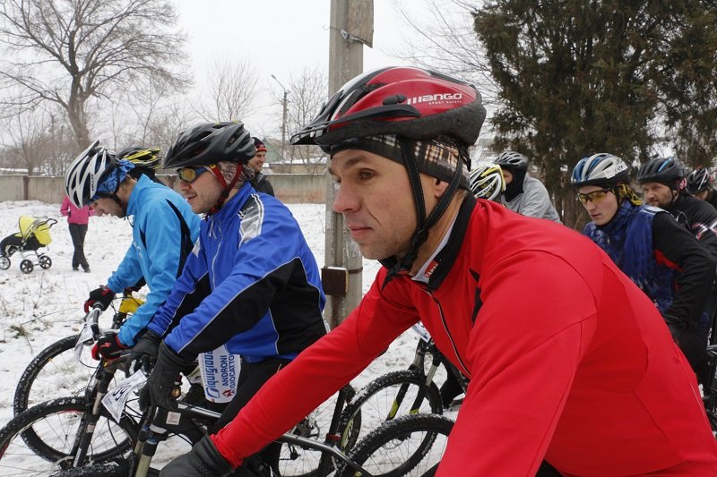 Снег не помеха: в Днепре прошли соревнования по велокроссу (ФОТО) 5