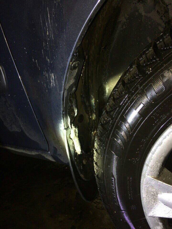 На Шмидта подожгли автомобиль: подробности (ФОТО) 1