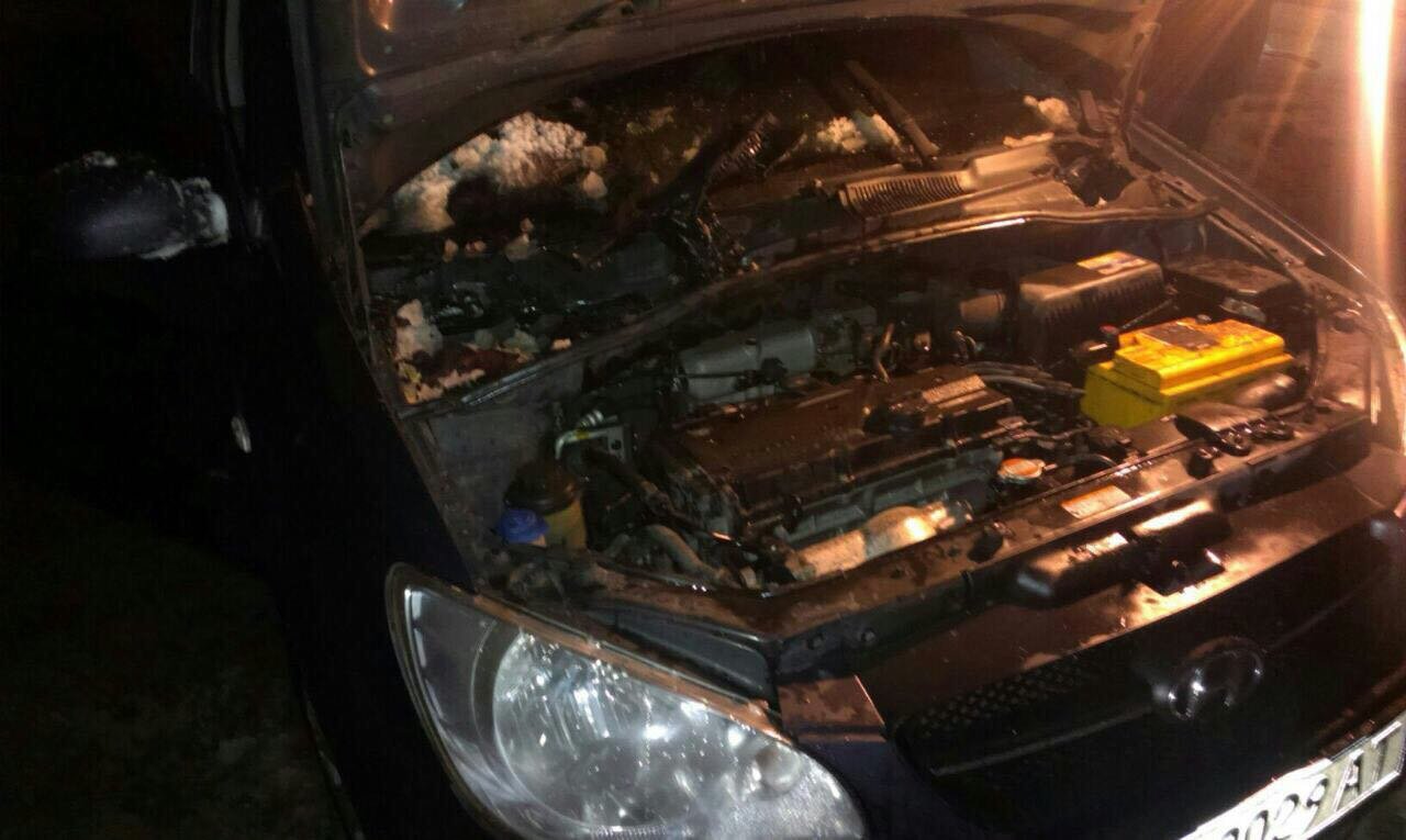На Шмидта подожгли автомобиль: подробности (ФОТО) 2