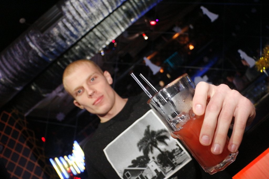 Без алкоголя и табака: в Днепре прошла уникальная вечеринка (ФОТО, ВИДЕО) 2