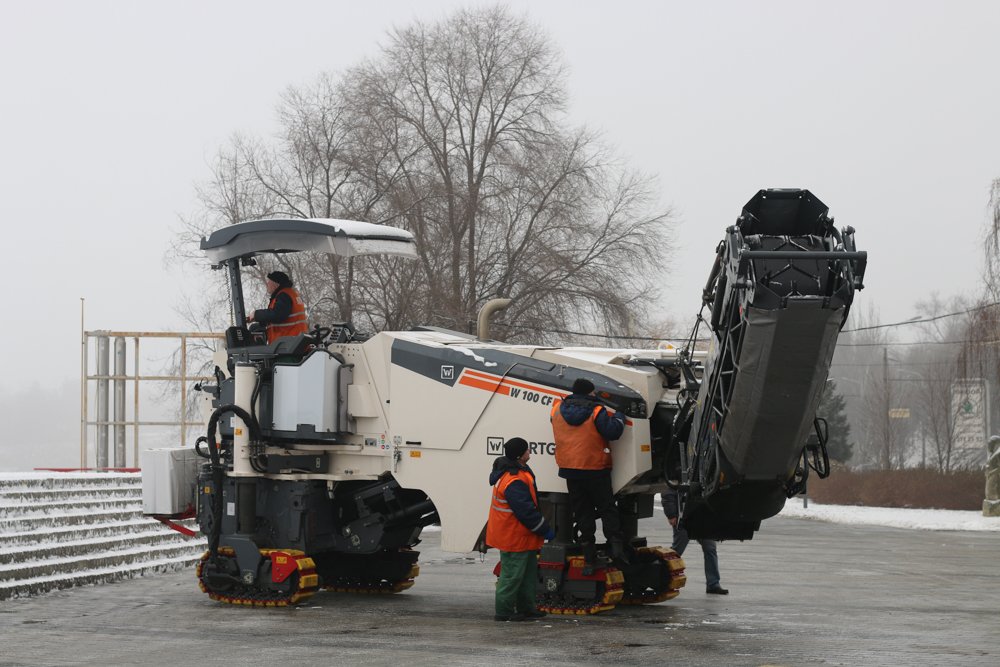 В Днепре показали новую коммунальную технику специального назначения (ФОТО) 8
