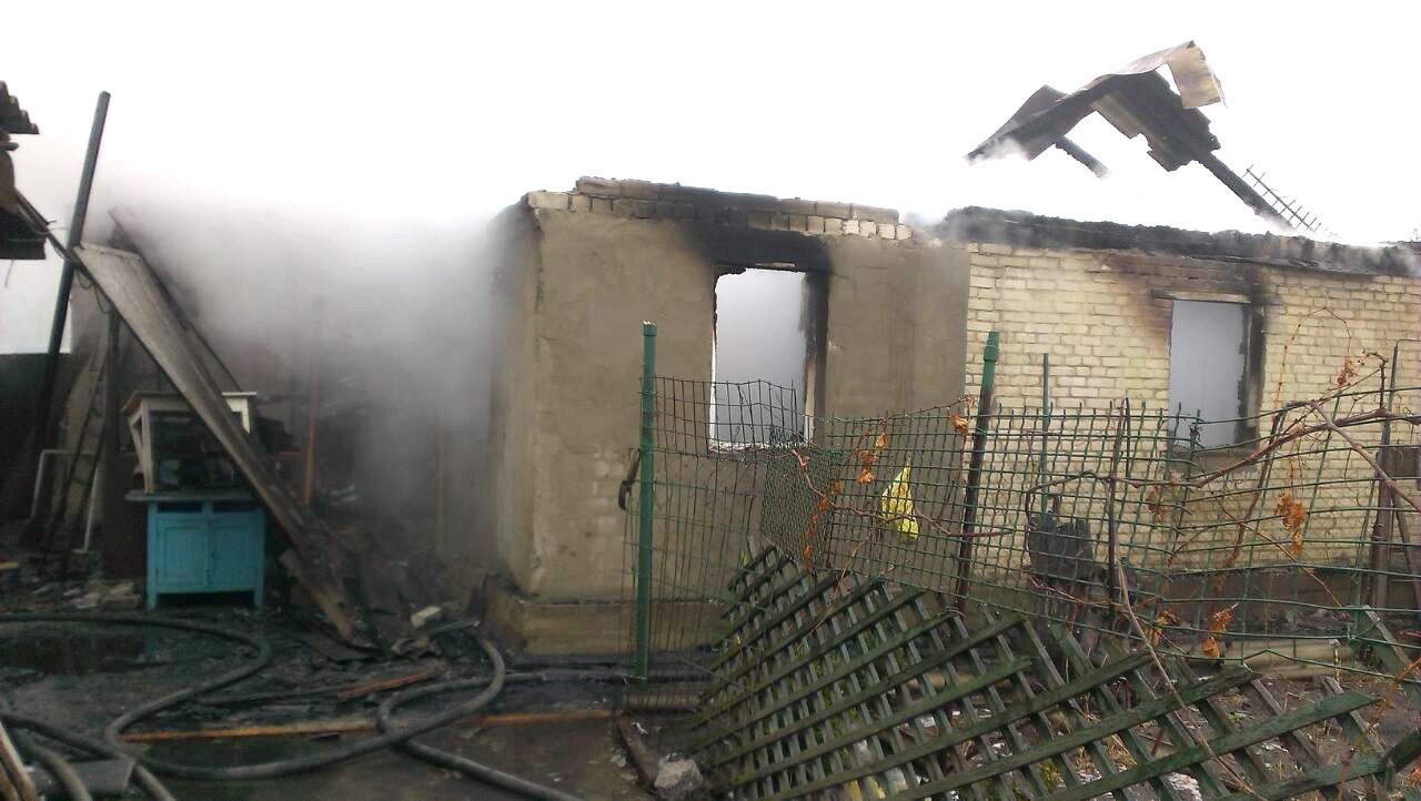 Пожар в Самарском районе: сгорел частный дом (ФОТО) 1