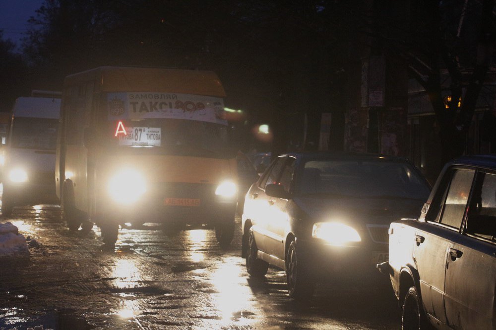 Авария на Гагарина: Kia, Skoda и Range Rover заблокировали часть проспекта (ВИДЕО, ФОТО) 3