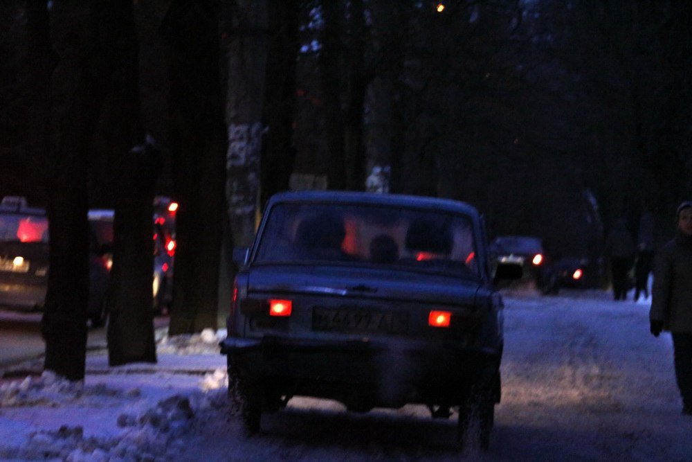 Авария на Гагарина: Kia, Skoda и Range Rover заблокировали часть проспекта (ВИДЕО, ФОТО) 4