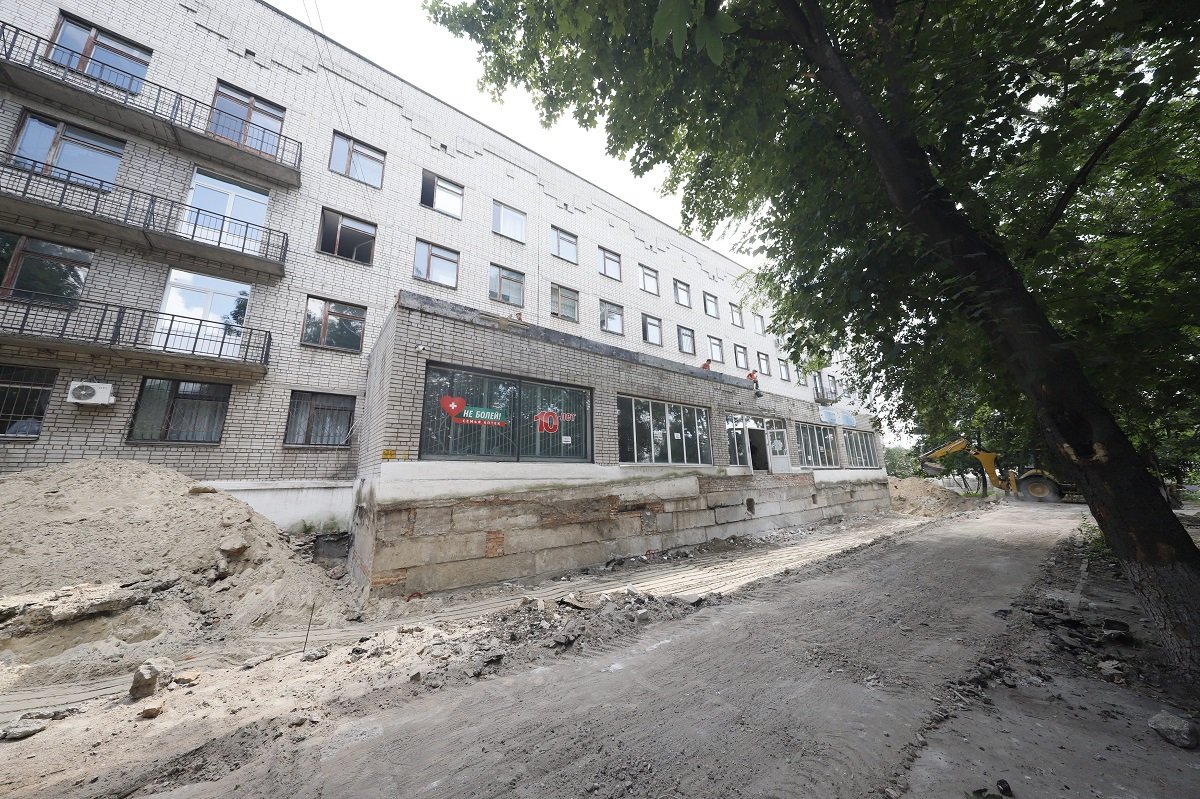 Борис Филатов рассказал, что изменится в медцентре в Новокодакском районе после ремонта 4