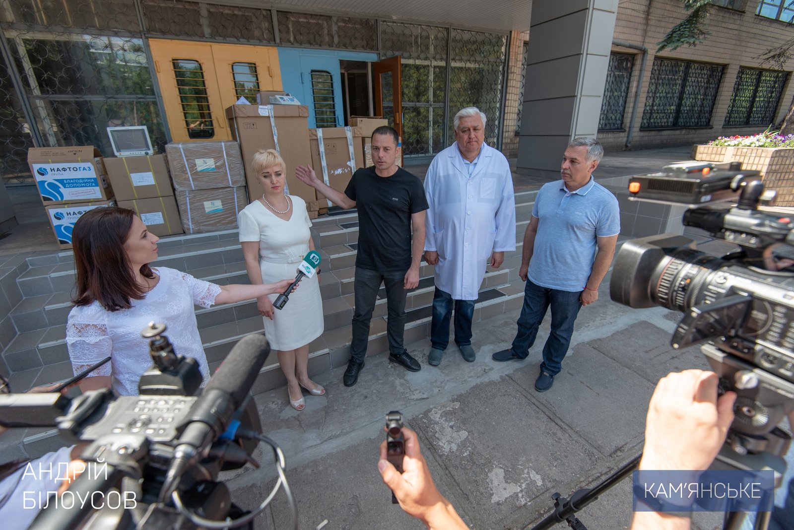 В 7-ю больницу Каменского доставили очередную партию медицинского оборудования 2