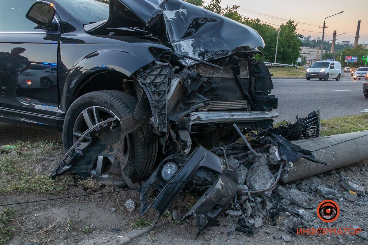 Предварительно, мужчина ушел вниз по Космической Предварительно, мужчина ушел вниз по Космической