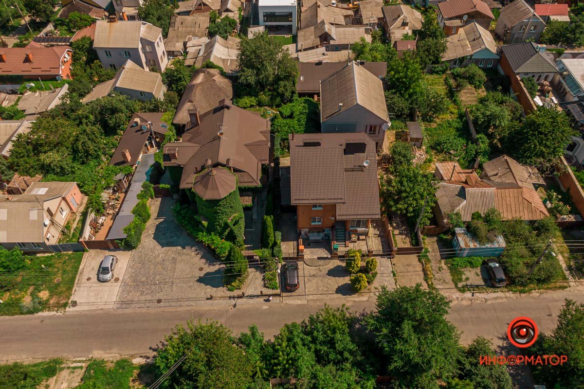 Немного зелени вам в ленту: как выглядит улица Драгоманова в Днепре в летний день 6