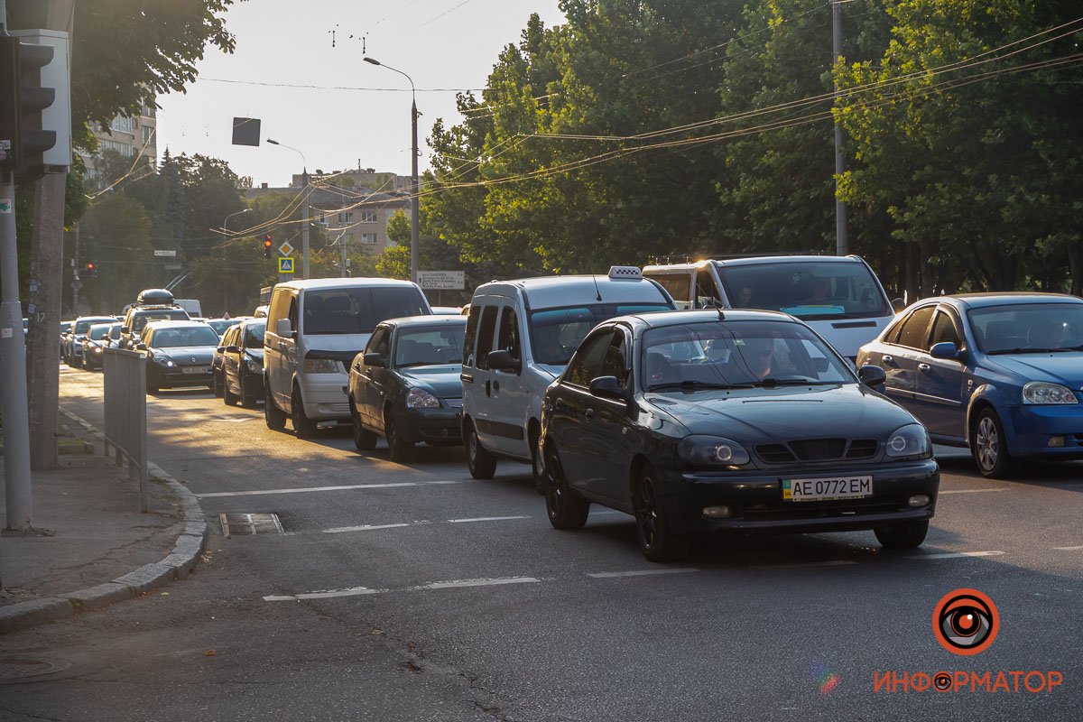 Весь центр стоит