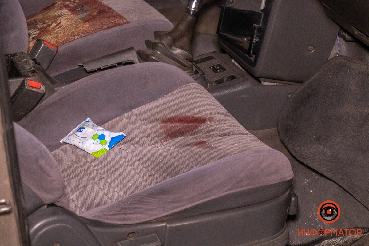 У женщины травмированы колени и разбита голова У женщины травмированы колени и разбита голова