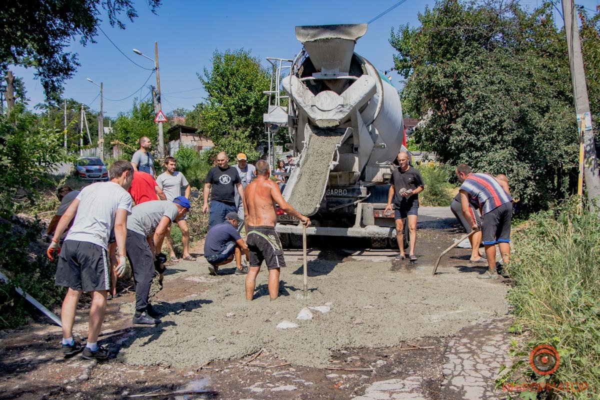 На собранные деньги закупили материалы и заказали технику На собранные деньги закупили материалы и заказали технику
