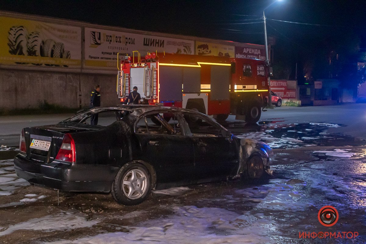 Предварительно, возгорание произошло в моторном отсеке