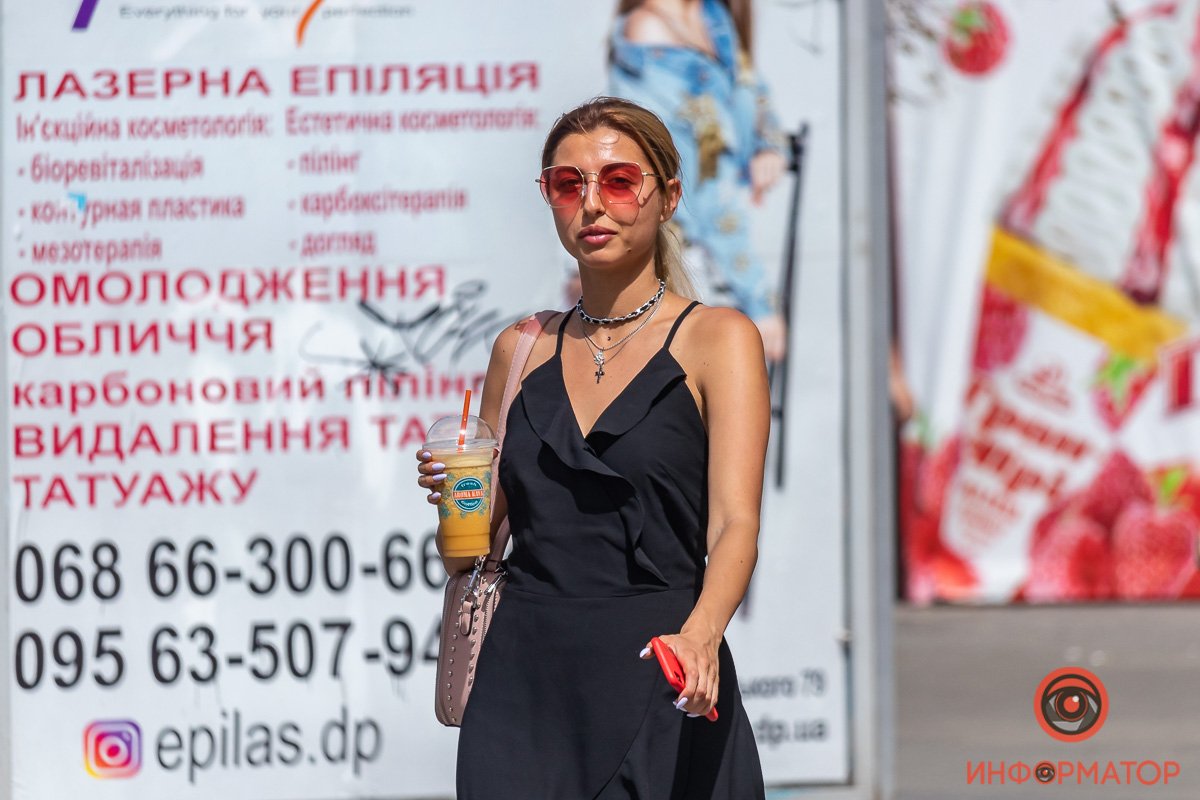 Сейчас бы лежать на пляже и читать книгу, а не вот это вот все…