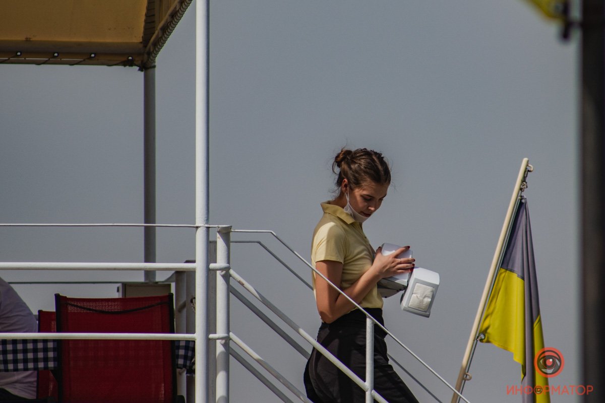 Настроение: выйти наполнить диспенсер и случайно уехать в Кирилловку